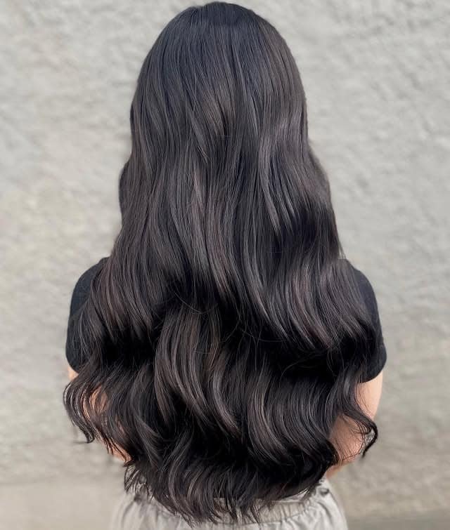 14. Deep Espresso Waves with Subtle Cool Highlights - Dark Brown Hair with Highlights