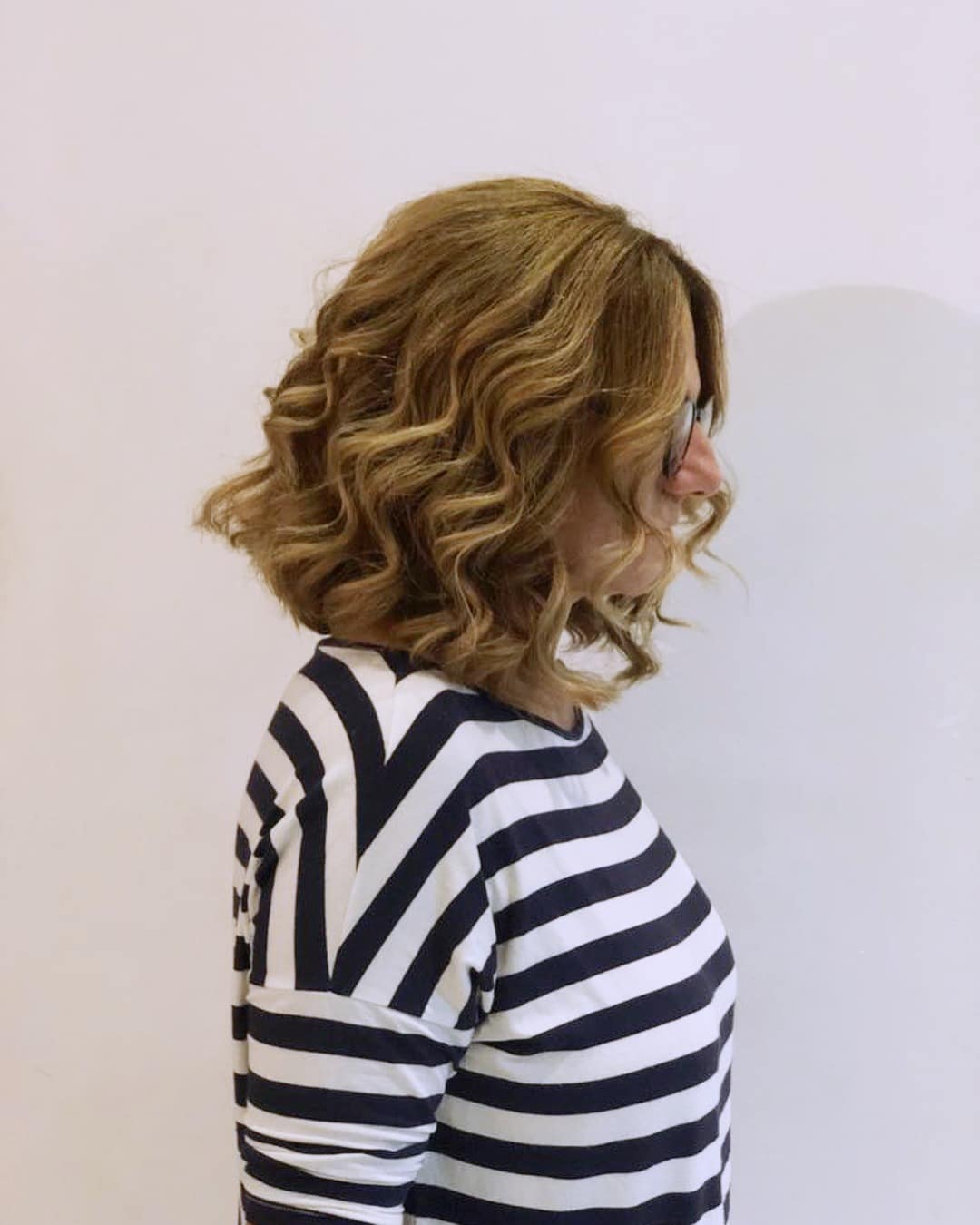 5. Golden Caramel Wavy Bob with Defined Curls - Wavy Bob Hair