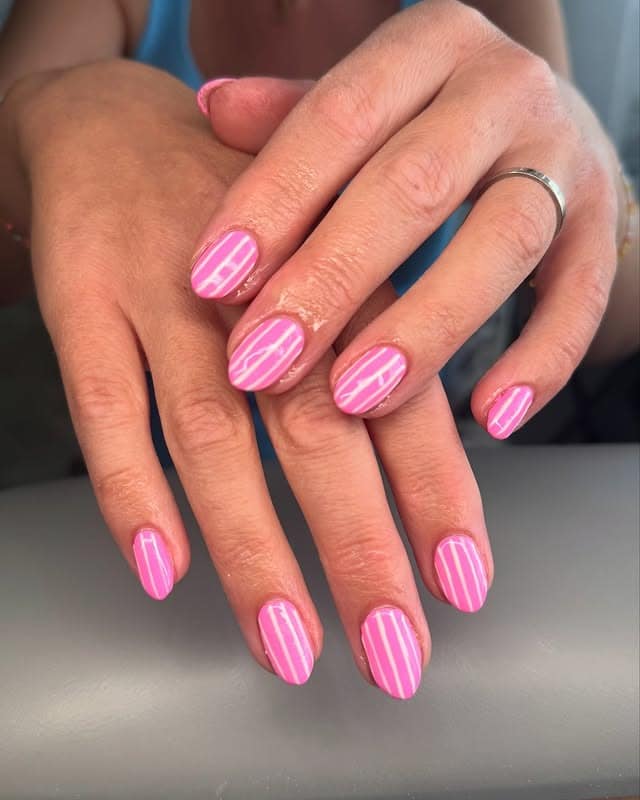 16. Pink Stripe Short Nail Design - pink summer nail ideas