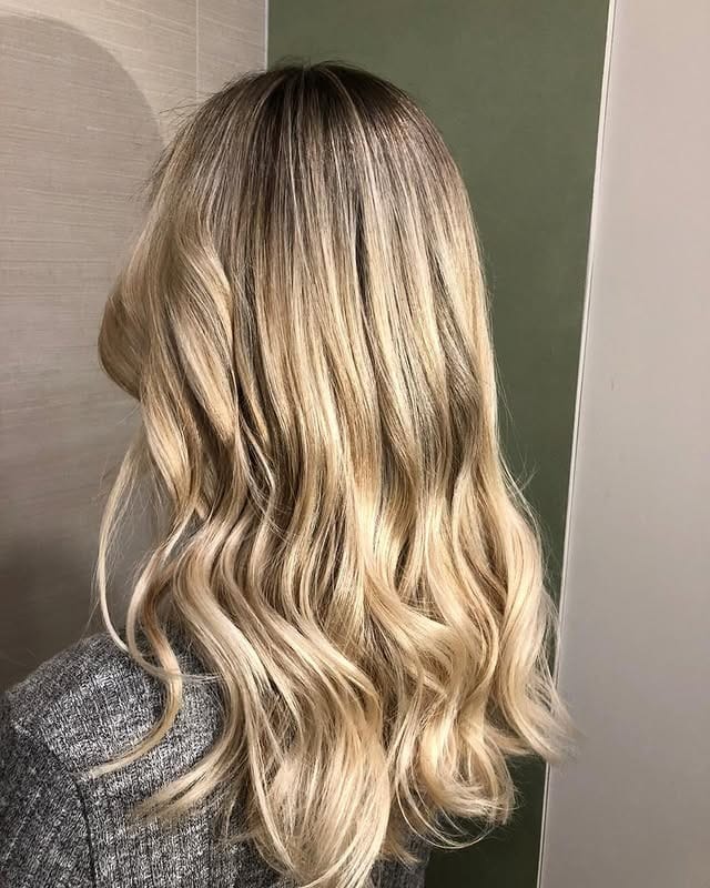 16. Light Sand Blonde with Soft Wave Pattern - Highlights Hair Color