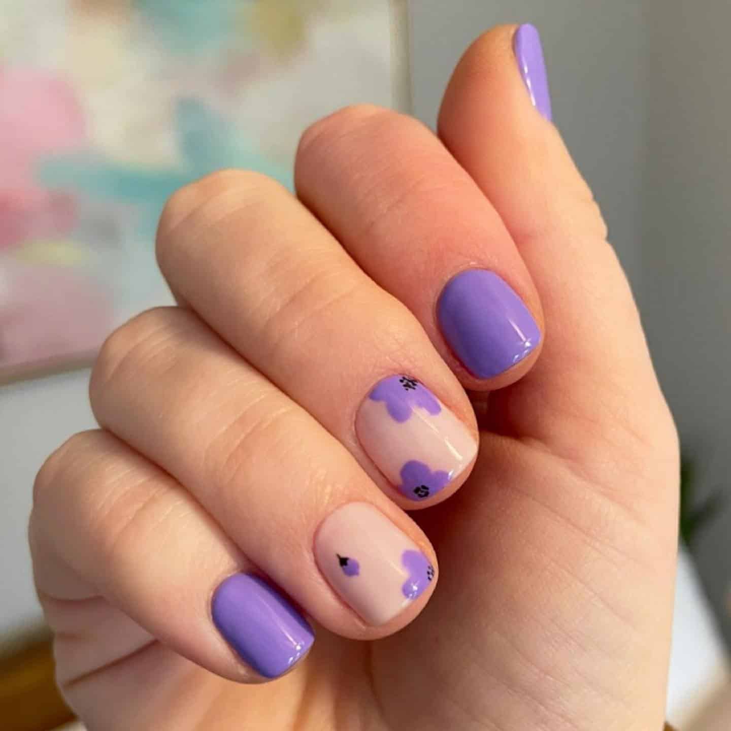 17. Classic Purple Floral Short Manicure - purple flower nail ideas