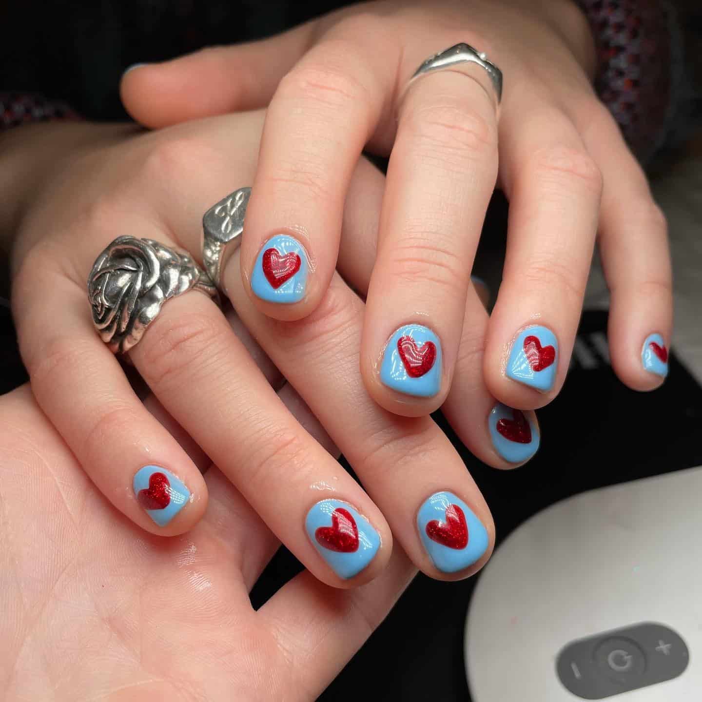 18. Heart Accent Nails in Red and Blue - red and blue nail ideas