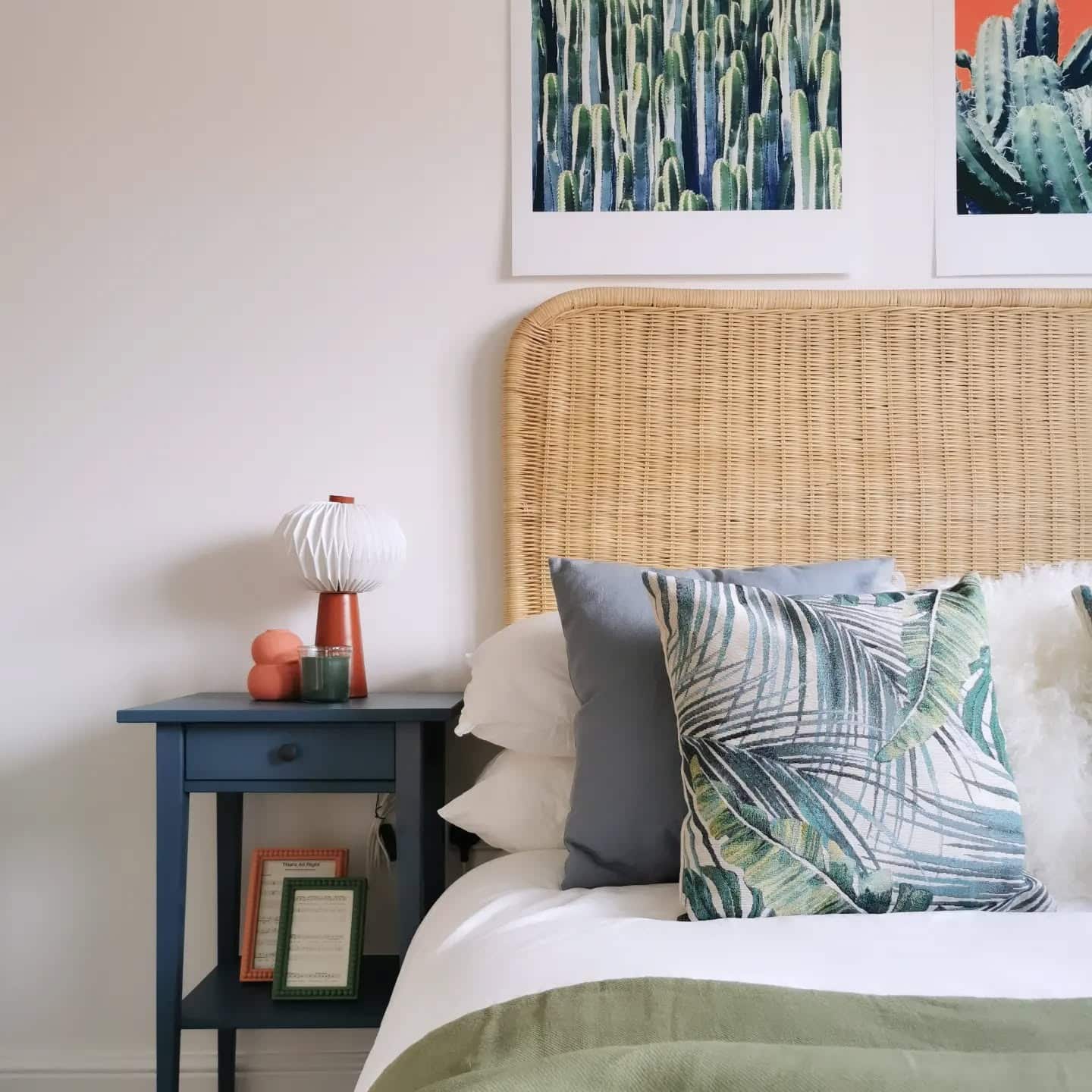 19. Coastal Inspired Bedroom with Blue and Green Layers - blue and green bedroom ideas