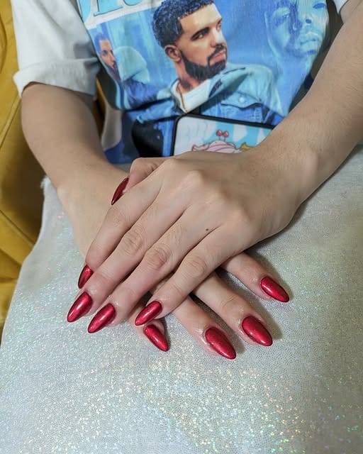 10. Crimson Chrome Almond Shine - red chrome nail ideas