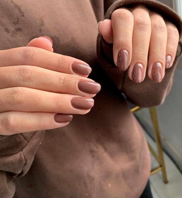 6. Taupe Brown Natural Short Nails - short brown nail ideas