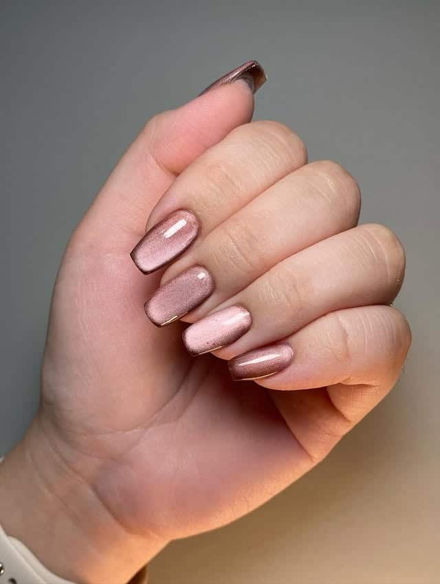 16. Rose Brown Chrome Short Nails - short brown nail ideas