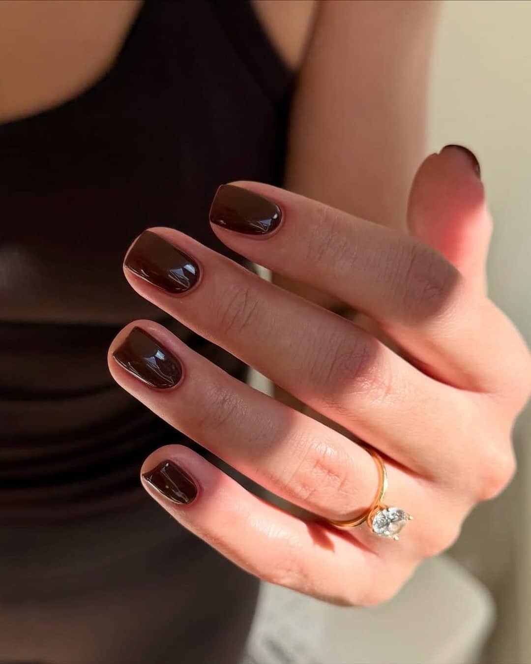 9. Warm Brown Minimalist Nails - simple brown nail ideas