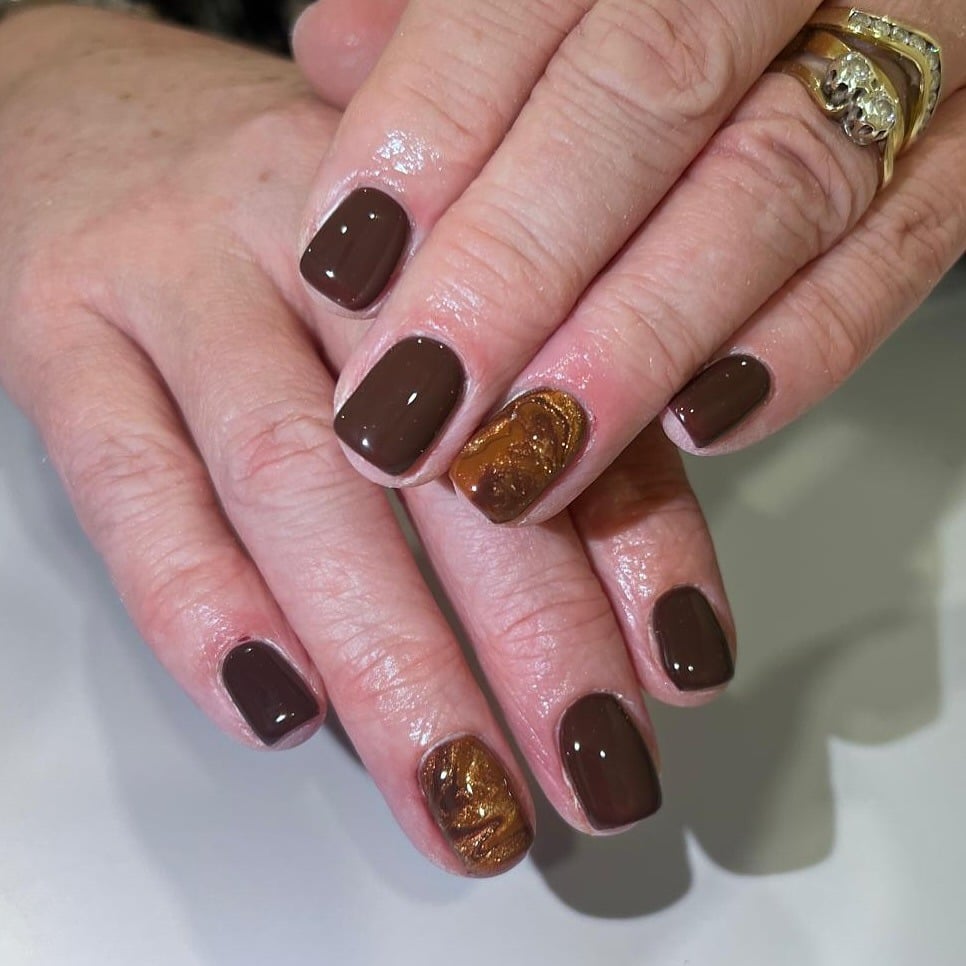 19. Classic Brown Short Nails with Gold Accent - simple brown nail ideas