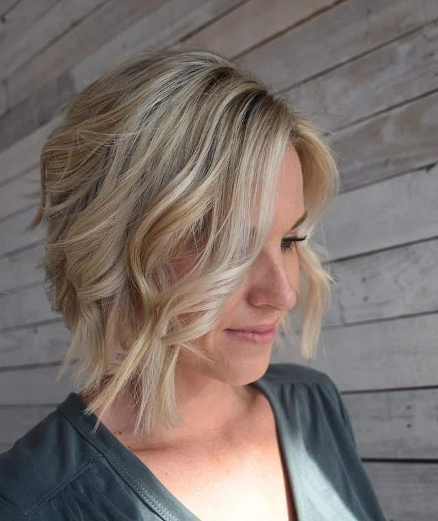 3. Textured Stacked Bob in Cool Platinum Blonde - Stacked Bob Hair