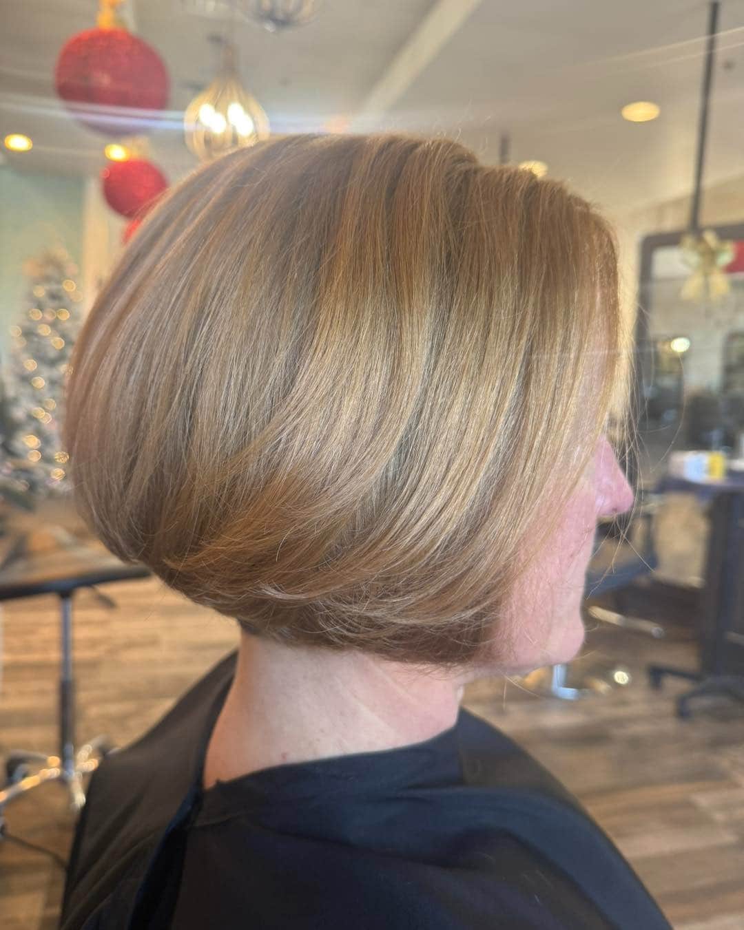 19. Soft Stacked Bob with Honey Blonde Blend - Stacked Bob Hair