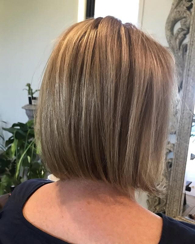9. Short Light Brown Bob with Cool Highlights - Light Brown Hair with Highlights