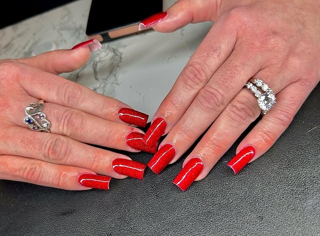 9. Red Sparkle Nails with Gold Detail - sparkly red nail ideas