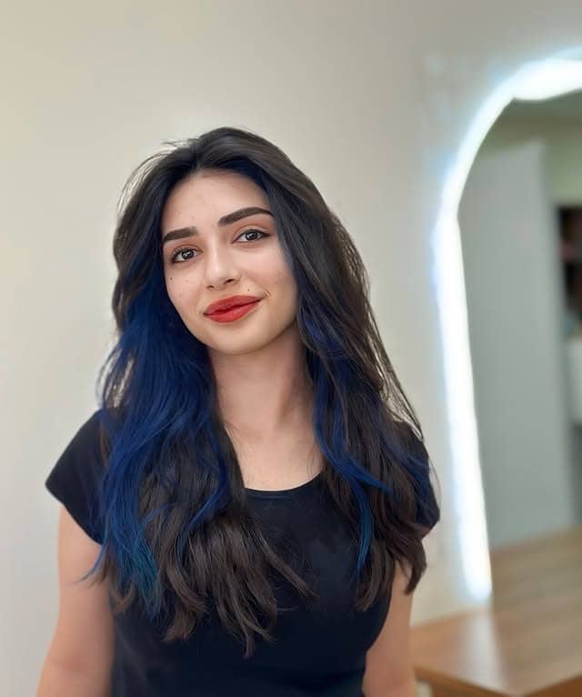 20. Subtle Blue Face-Frame Accents - Blue Hair Color