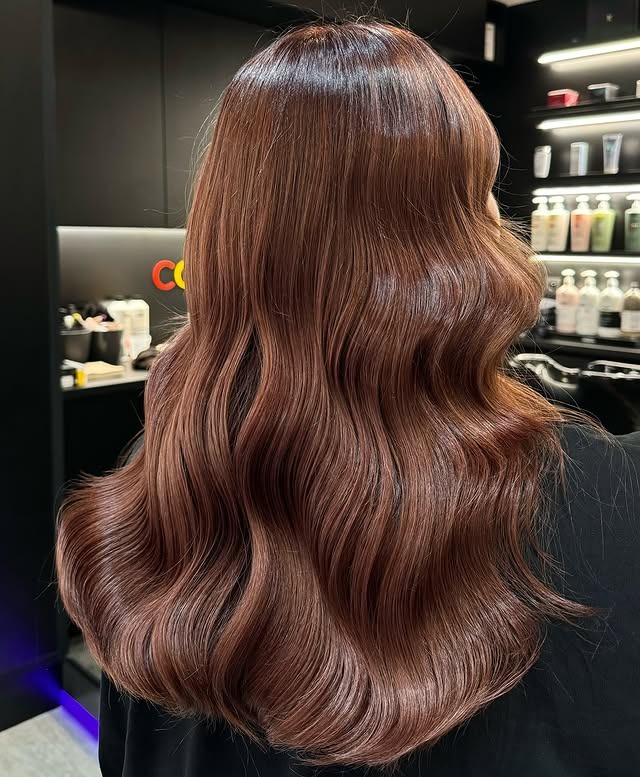 6. Classic Cinnamon Shine Waves - Cinnamon Hair Color