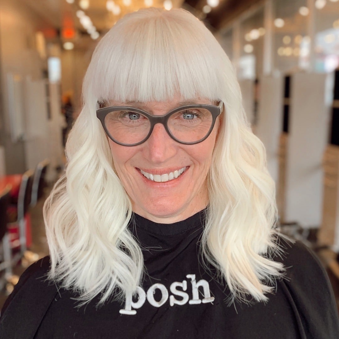 20. Wavy Lob with Blunt Bangs in Icy Platinum Blonde - Wavy Hair with Bangs