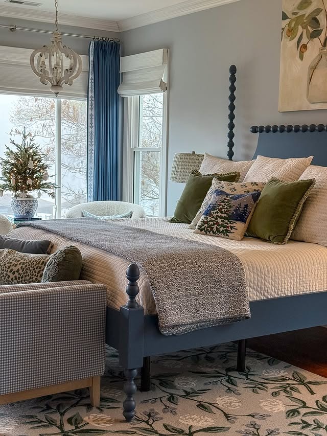 12. Traditional Navy and Gray Bedroom with Classic Detailing - navy blue and gray bedroom ideas