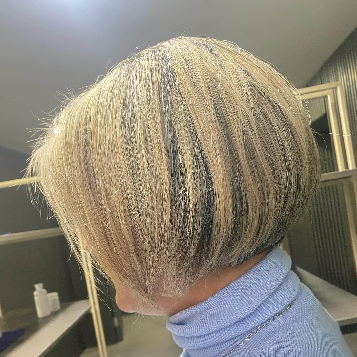11. Soft Silver Blonde Graduated Bob - Short Bob Hair