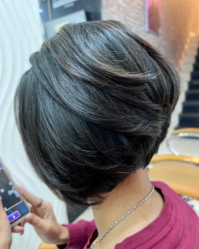 16. Natural Brunette Bob with Face-Framing Layers - Layered Bob Hairstyles