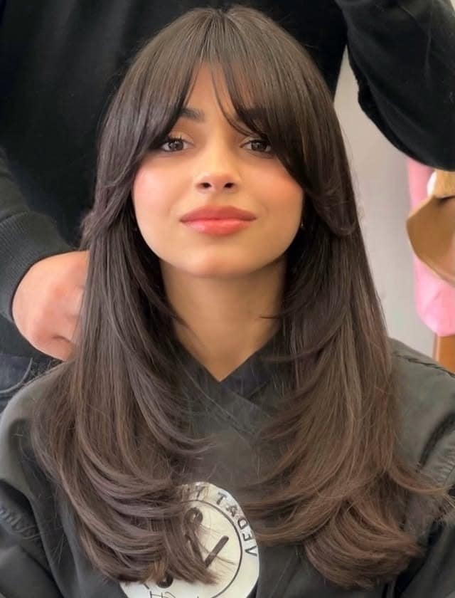 8. Soft Curtain Fringe with Ash Brown Highlights - Curtain Bangs Hairstyles