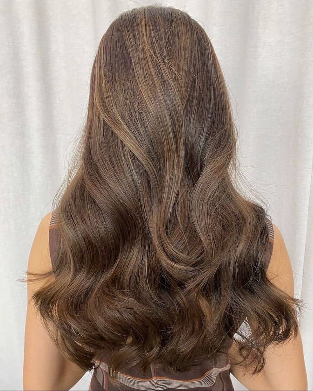 18. Chocolate Brown with Fine Golden Highlights - Chocolate Brown Hair with Highlights