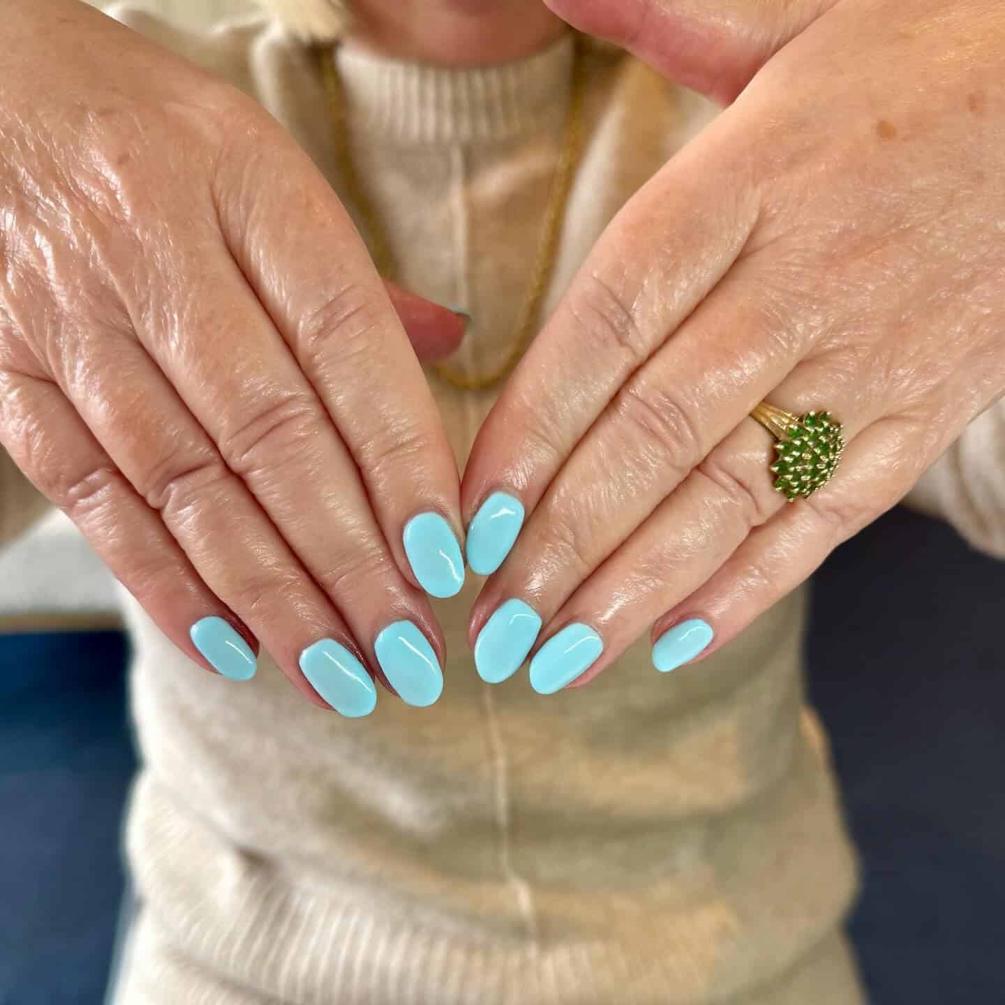 5. Soft Aqua Blue Oval Gel Nails - aqua blue nail ideas