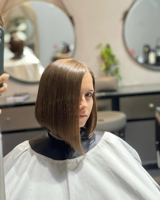 18. Face-Framing Asymmetrical Bob in Light Brown - Asymmetrical Bob Hairstyles