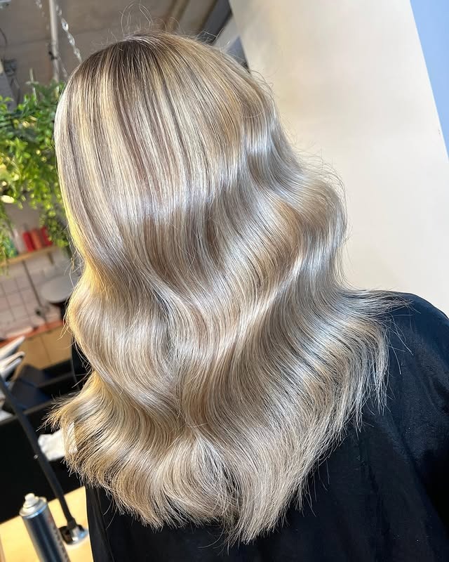 8. Soft Wave Blonde with Shadowed Regrowth - Blonde Hair with Dark Roots