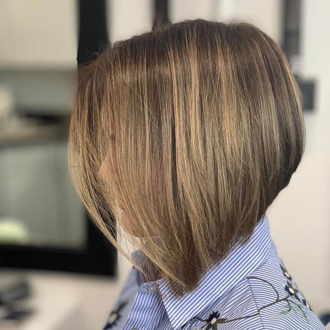 8. Ash Blonde Layered Pixie Bob - Pixie Bob Haircuts