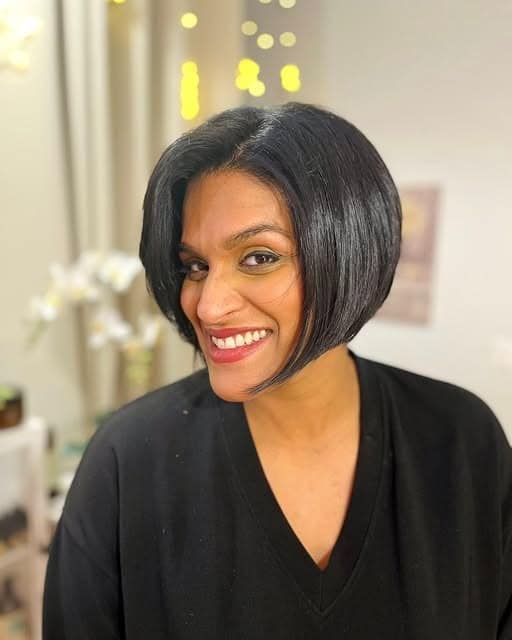 20. Jet Black Rounded Pixie Bob - Pixie Bob Haircuts