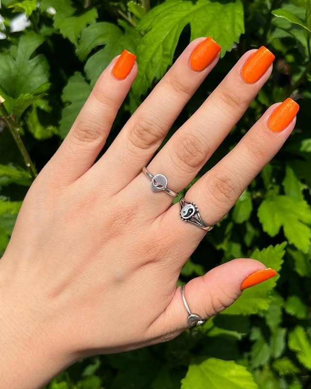 4. Classic Square Nails in Creamy Orange - bright orange nail ideas
