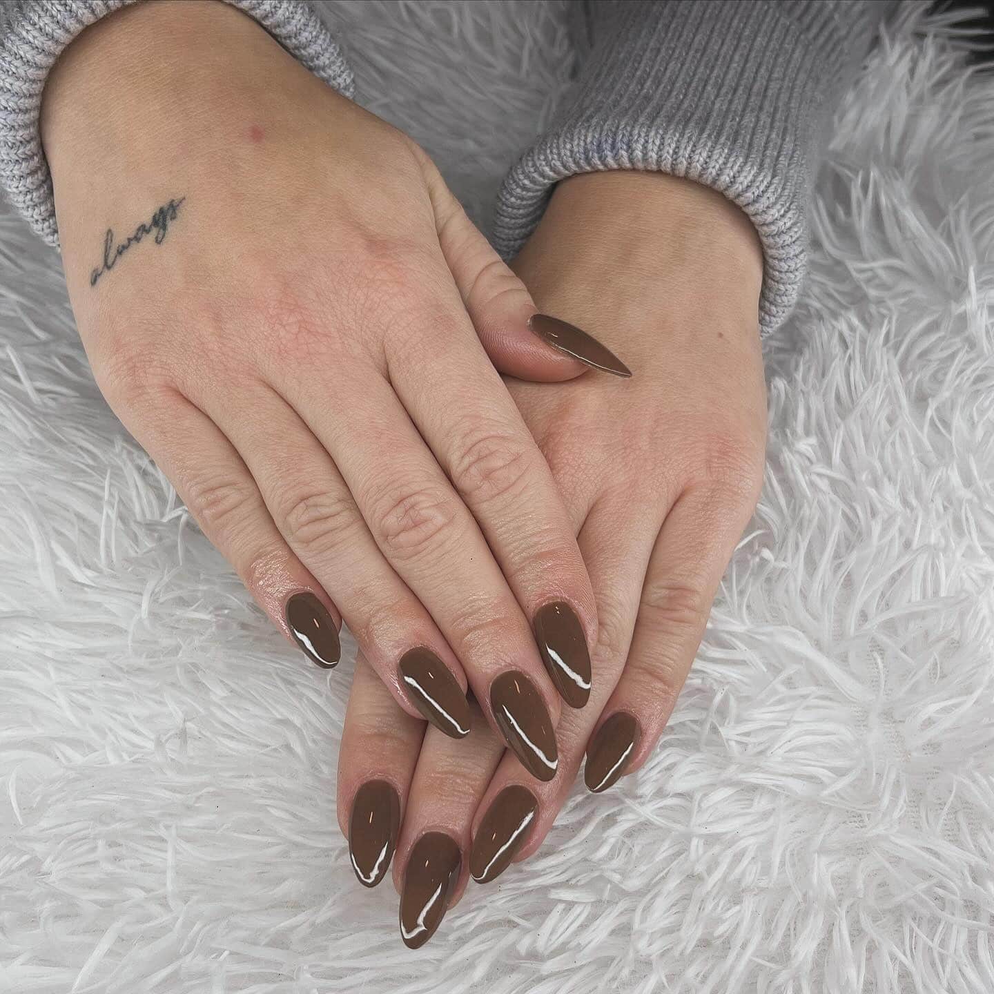 8. Taupe-Brown Almond Nails - brown almond nail ideas