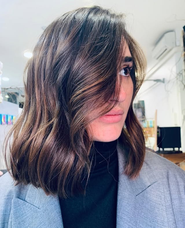 7. Wavy Mocha Balayage Bob - Medium Bob Haircuts