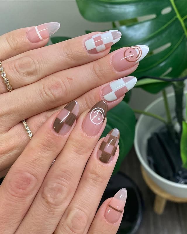 16. Blush Pink & Cocoa Graphic Checker Stiletto - checkers nail ideas