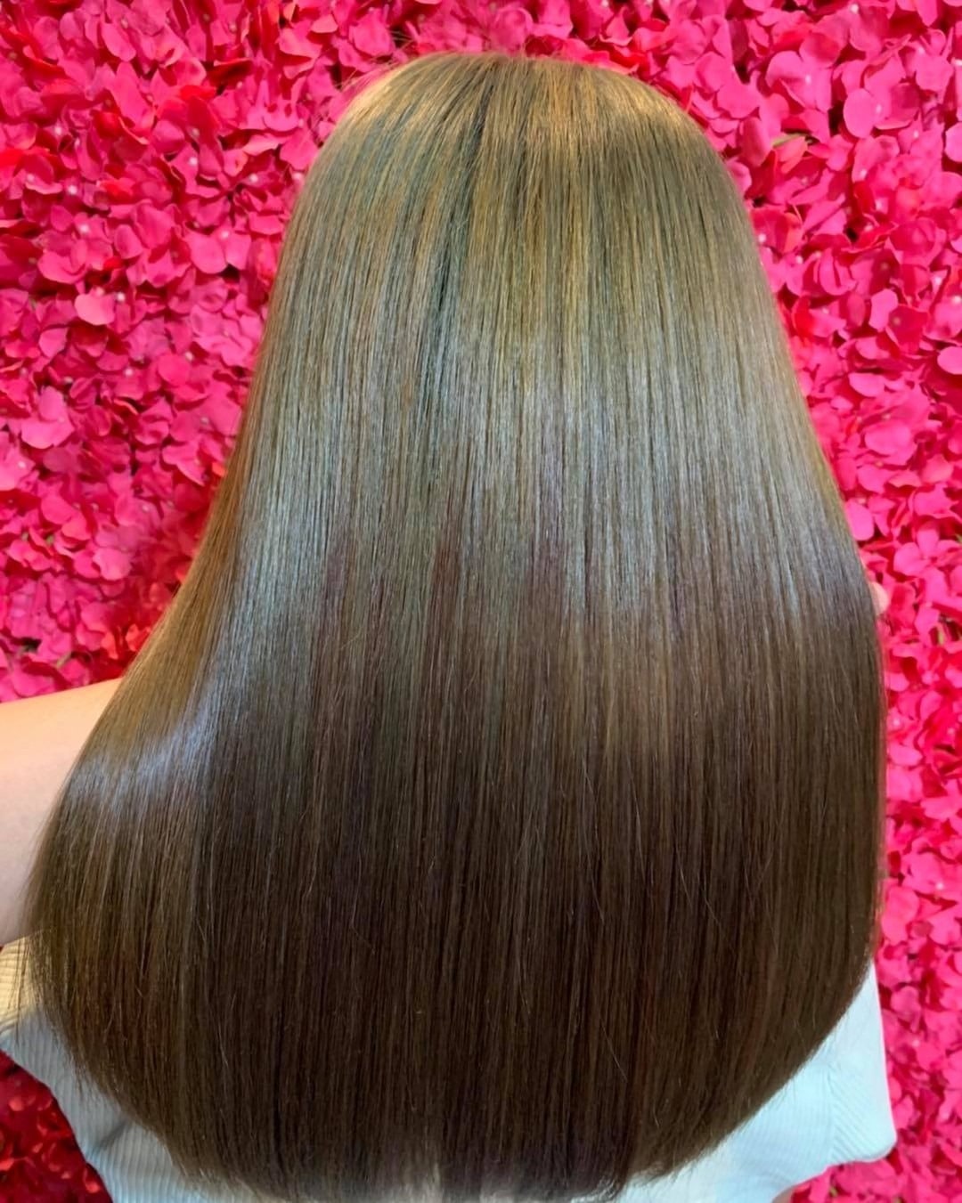 13. Sleek Glass Finish in Neutral Light Ash Brown - Light Ash Brown Hair Color