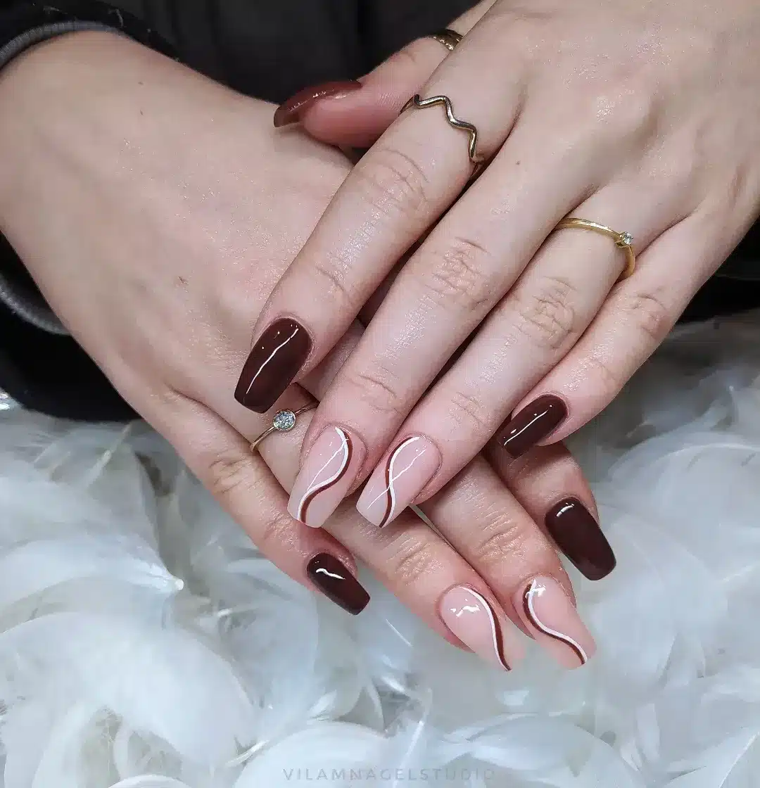 8. Mocha & Nude Swirl Square Nails - coffee color nail ideas