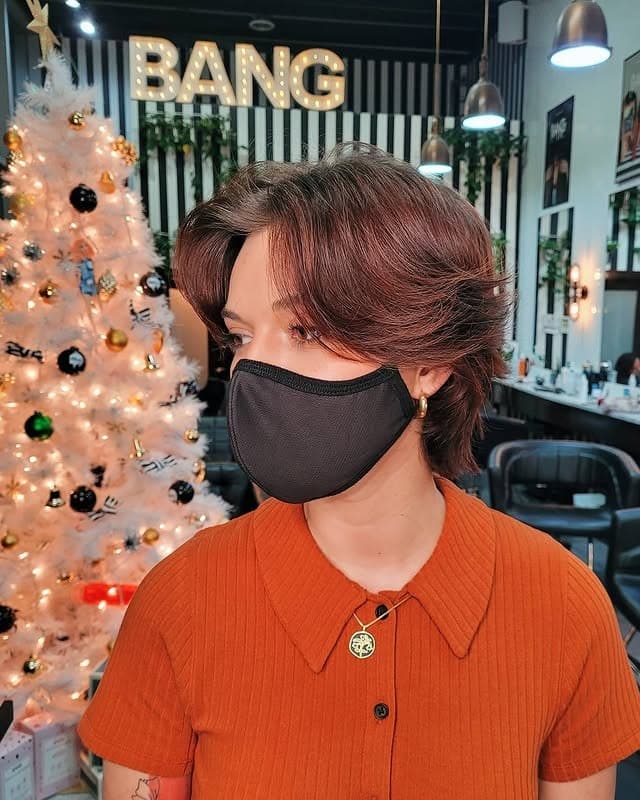 22. Short 90s Layered Crop in Chestnut Brown - 90S Hairstyles