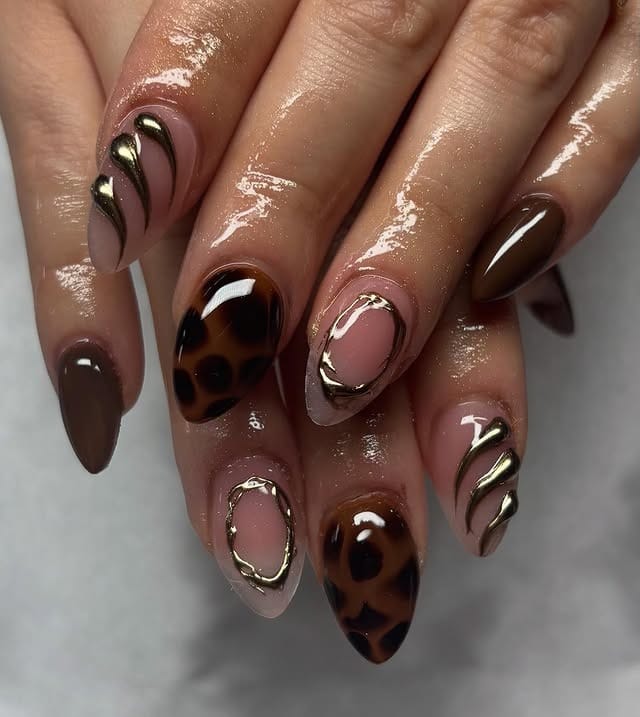 11. Almond Nude and Tortoiseshell Nails with Gold Chrome Waves - gold and brown nail ideas
