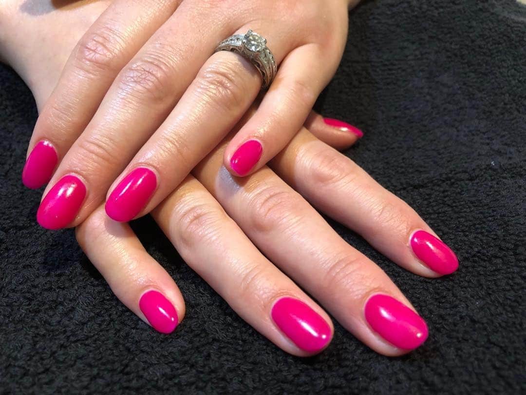 1. Classic Glossy Hot Pink Almond Nails - hot pink almond nail ideas