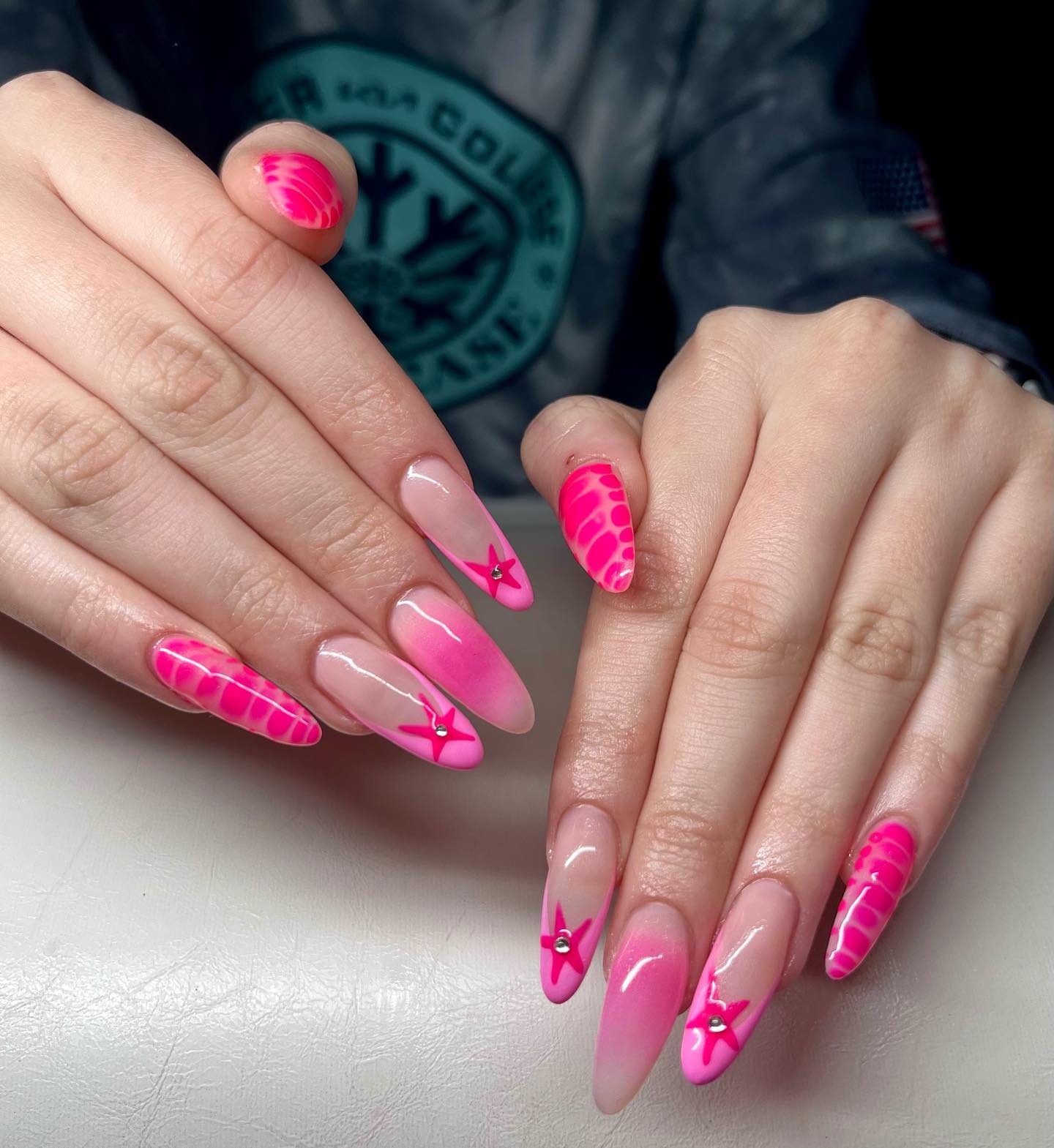 8. Starfish Art Pink Ombre Almond Nails - hot pink almond nail ideas