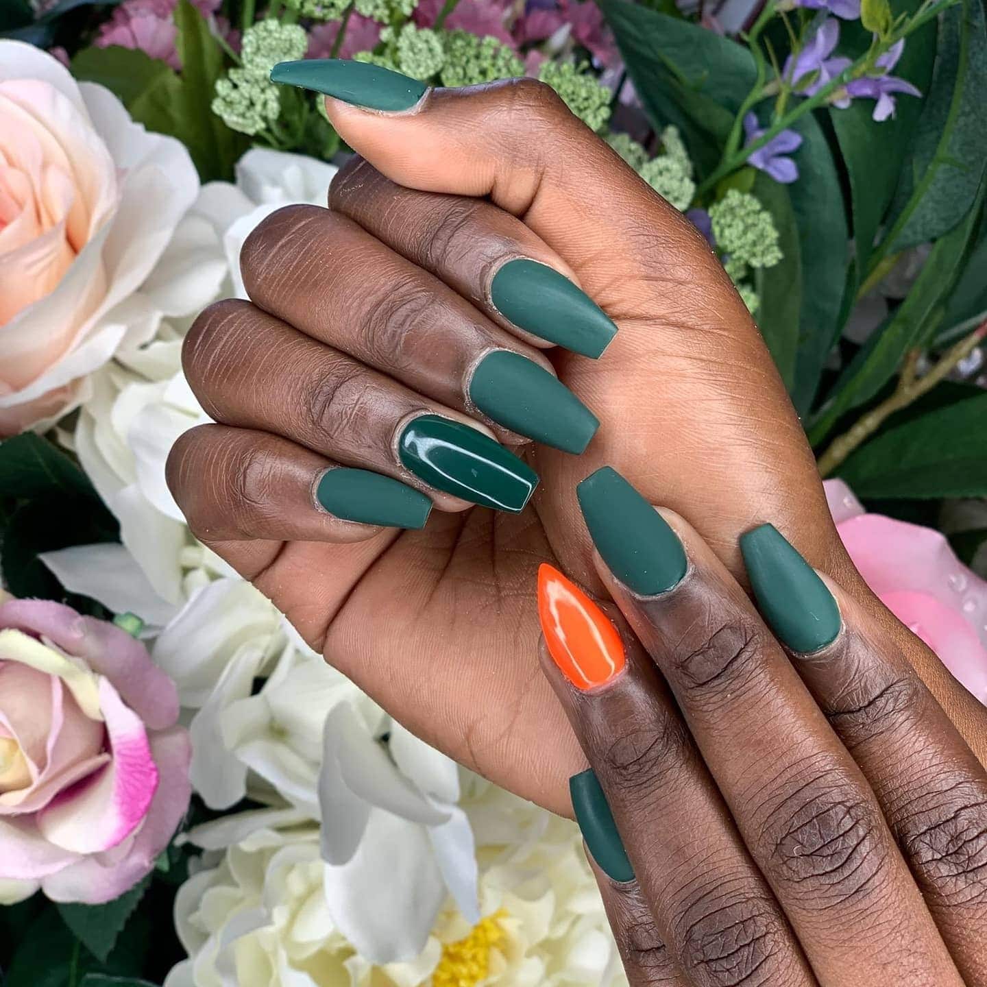 15. Matte Forest and Hunter Green Coffin Nails with Accent - hunter green nail ideas