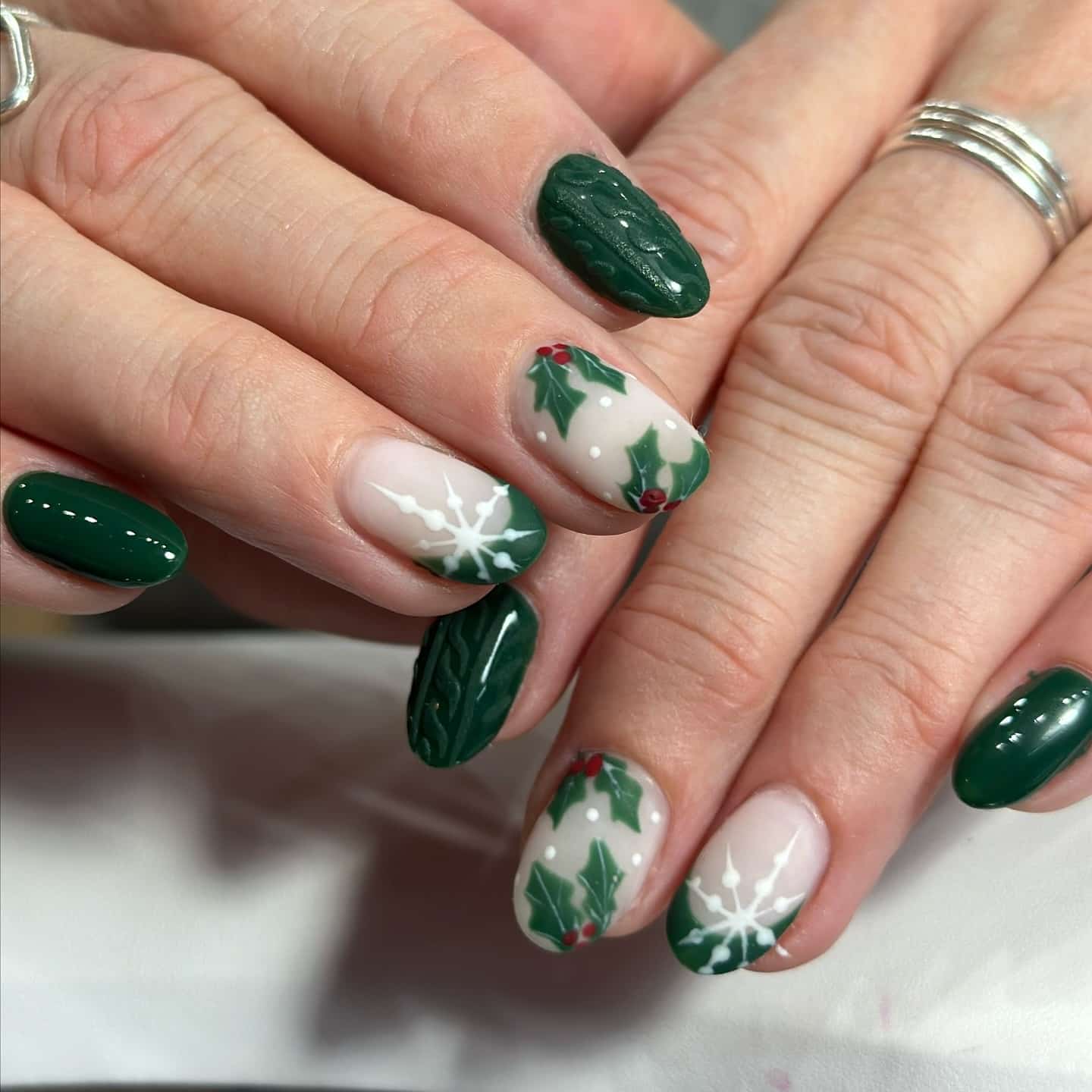 16. Hunter Green Holiday Art Short Round Nails - hunter green nail ideas