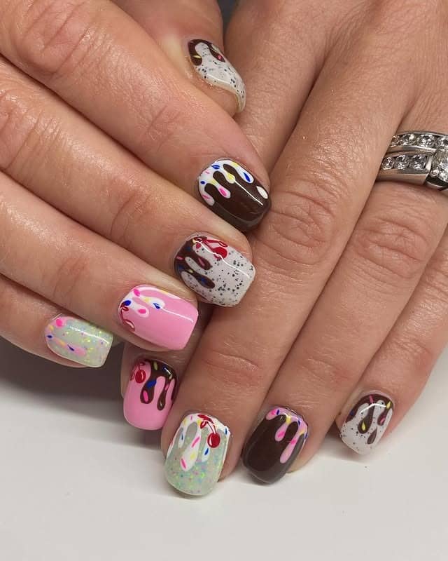 21. Neapolitan Drip Square Nails in Pink, Chocolate & Vanilla - ice cream nail ideas