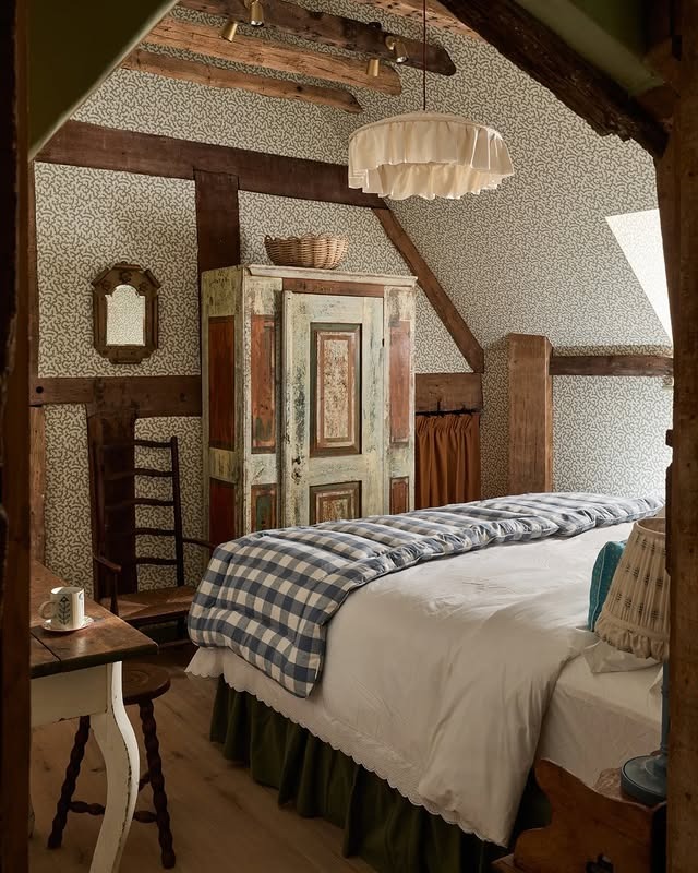 8. Rustic Wood & Gingham Cottage Sunroom - sunroom bedroom ideas