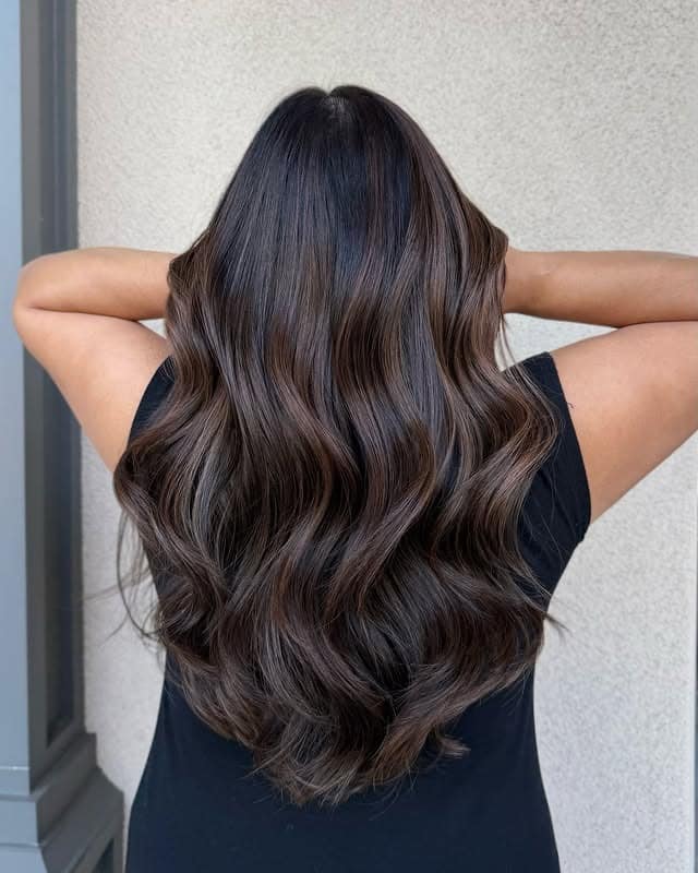 17. Dimensional Dark Brunette Balayage Waves - Brunette Hair Color