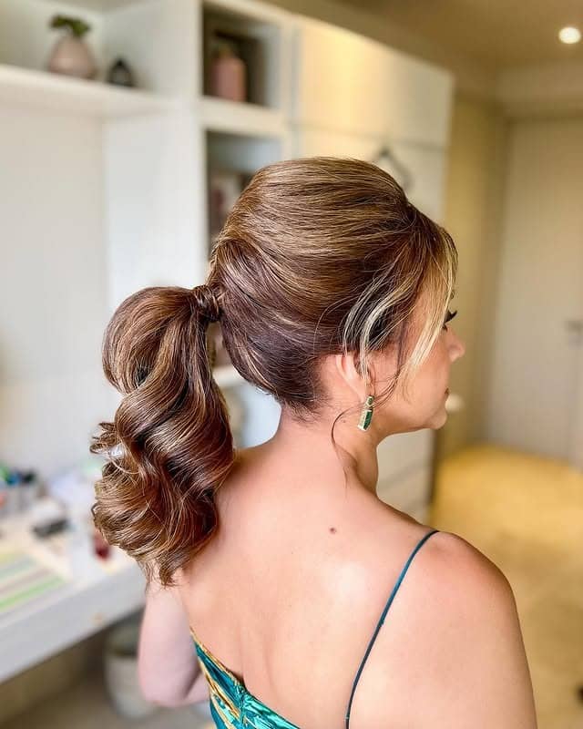 7. Vintage Inspired Ponytail with Rich Espresso Waves - Ponytail Hairstyles