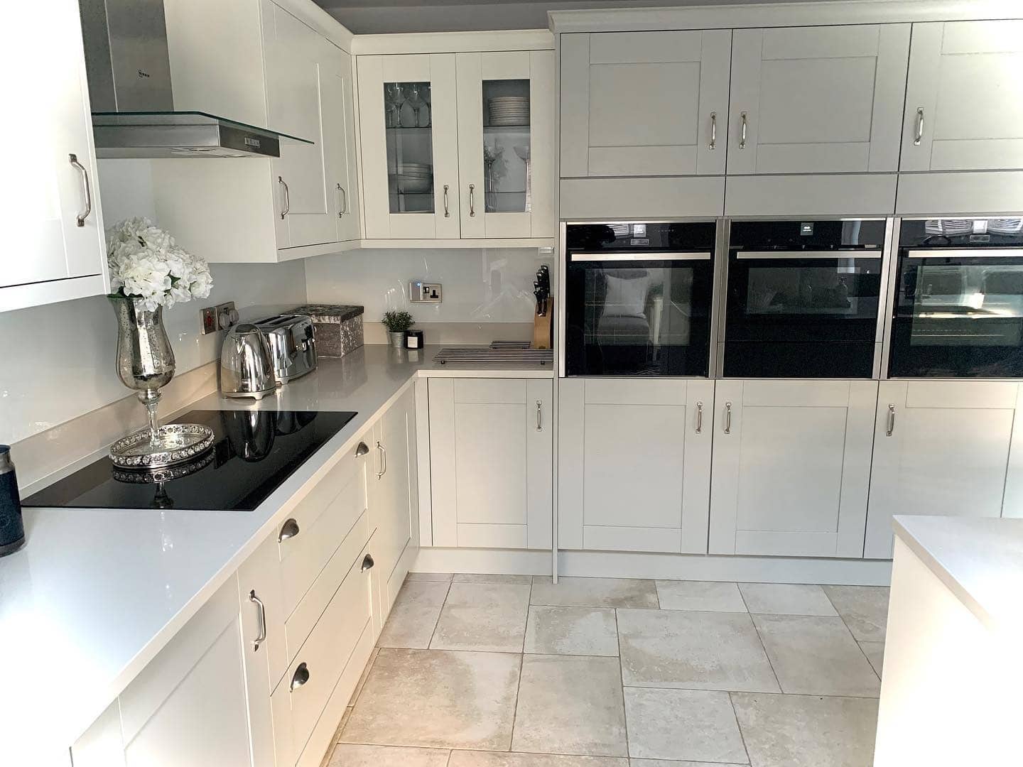 4. Classic Creamy White and Grey Kitchen Concept - grey and white kitchen ideas