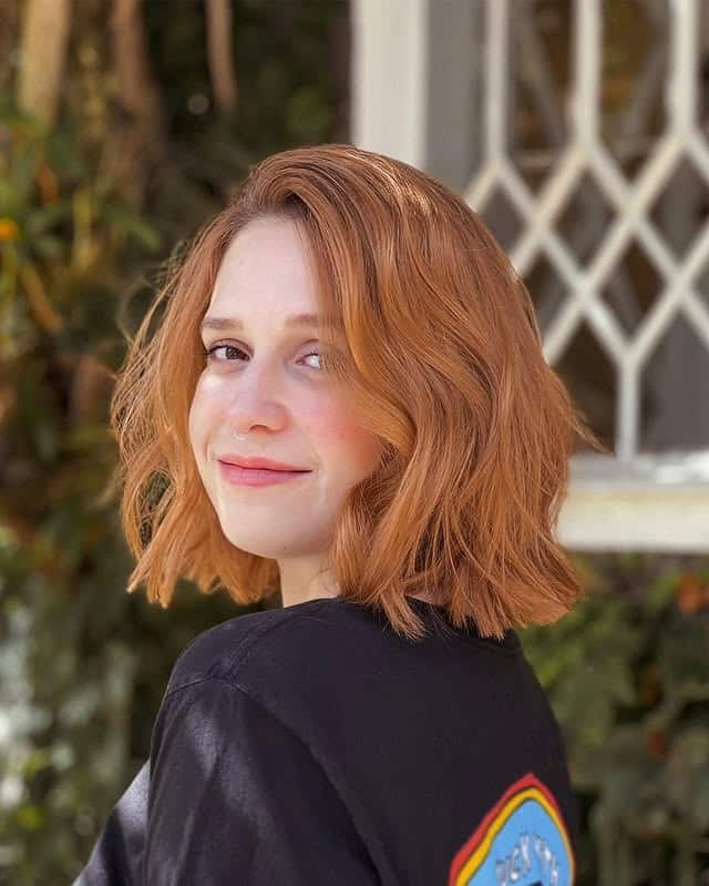 19. Soft Wavy Bob with Copper Red - Messy Haircut For Women