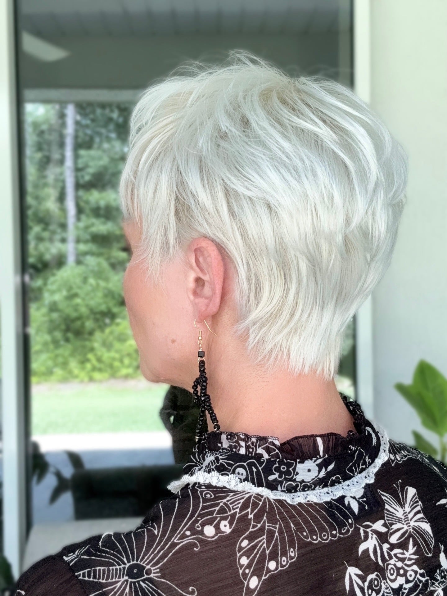 19. Tapered Nape Pixie in Soft White Blonde - Layered Pixie Haircuts