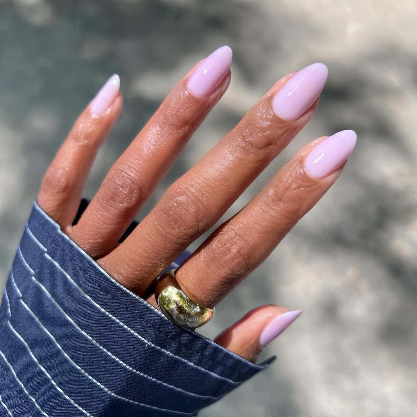 14. Glossy Lilac Oval Nails - summer oval nail ideas
