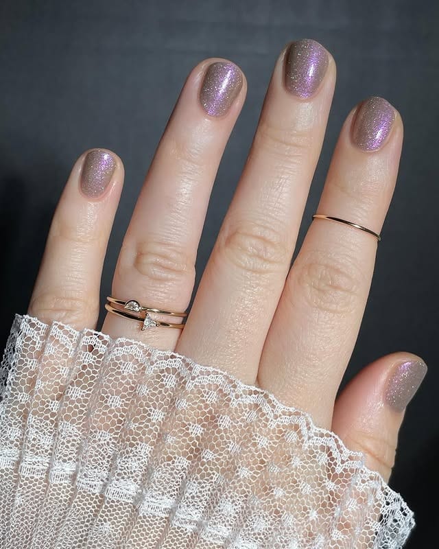 10. Taupe Shimmer Short Nails - taupe nail ideas